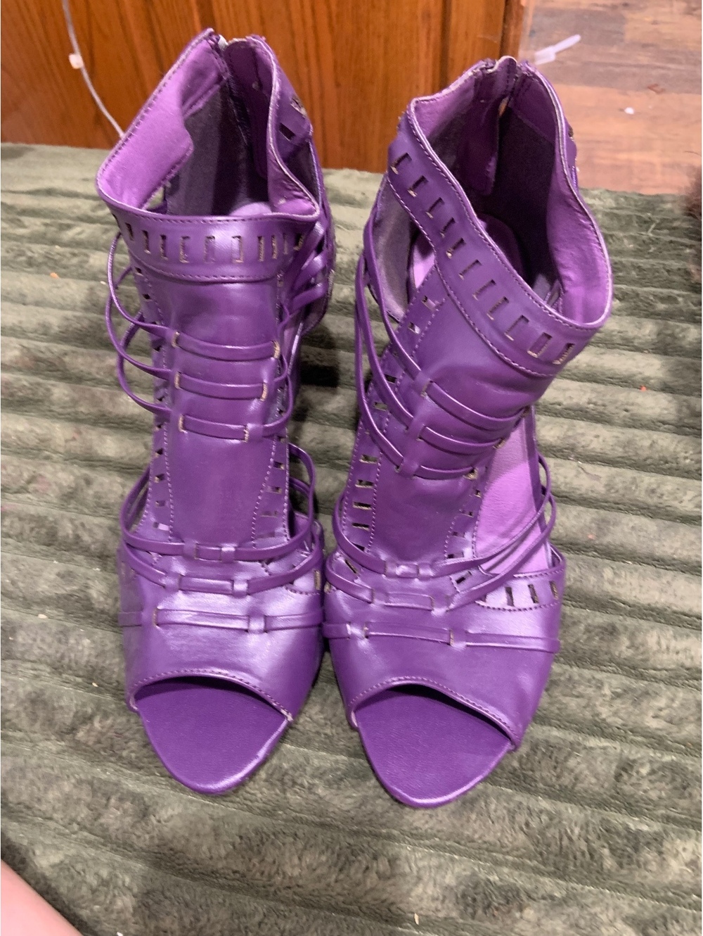 Toi et Moi purple peep toe heels